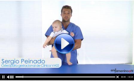 video consejos para coger al bebe para que no duela la espalda